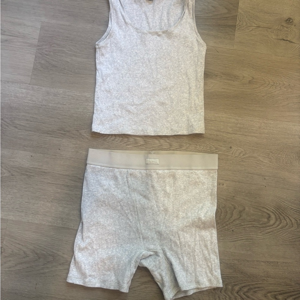 SKIMS Women's heather gray Boxer Brief Set